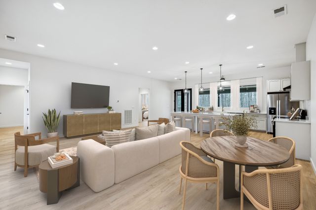 6384 Old Natchez Trce, Santa Fe, TN 38482