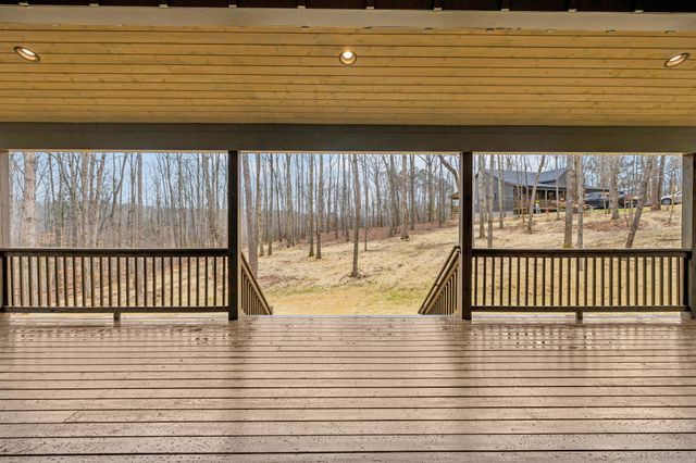 6384 Old Natchez Trce, Santa Fe, TN 38482