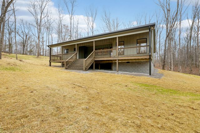 6384 Old Natchez Trce, Santa Fe, TN 38482