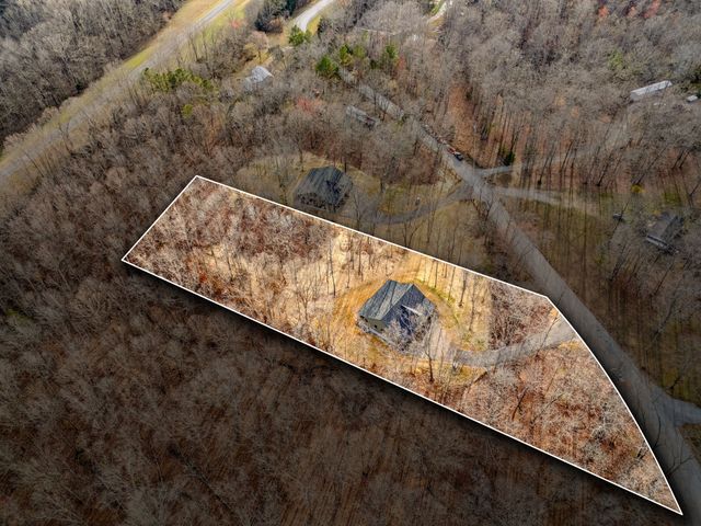 6384 Old Natchez Trce, Santa Fe, TN 38482