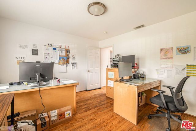 121 N Avenue 59, Los Angeles, CA 90042