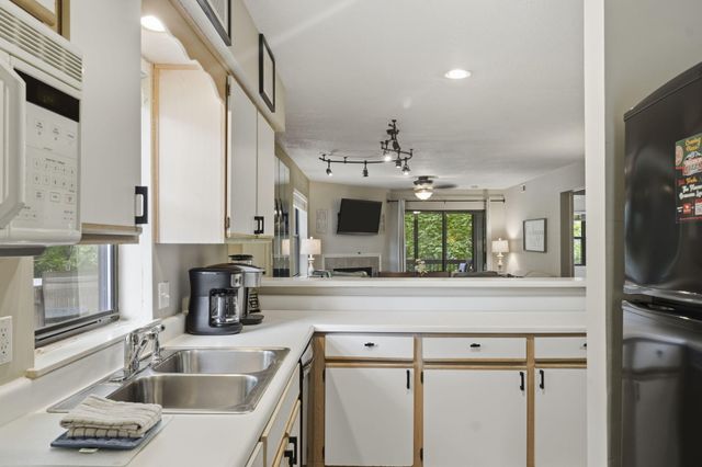 364 Wimbledon Drive 1, Branson, MO 65616