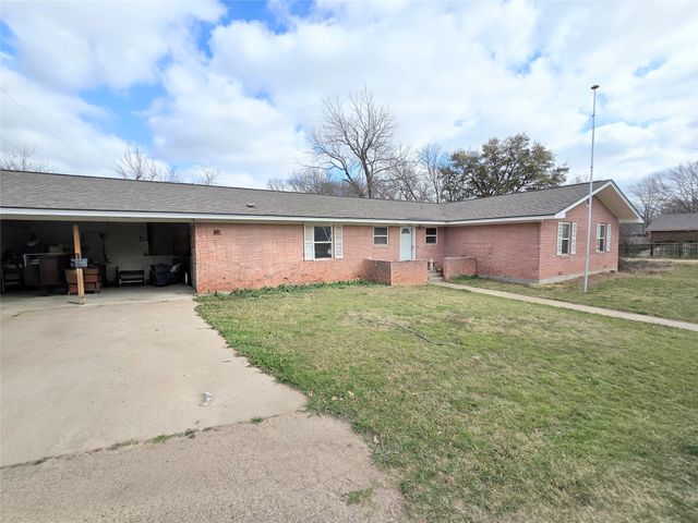 106 Buckhorn Trail, Valley Mills, TX 76689