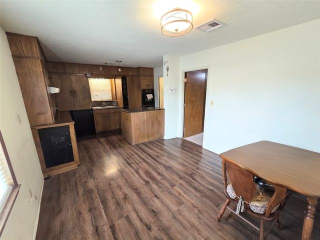 106 Buckhorn Trail, Valley Mills, TX 76689