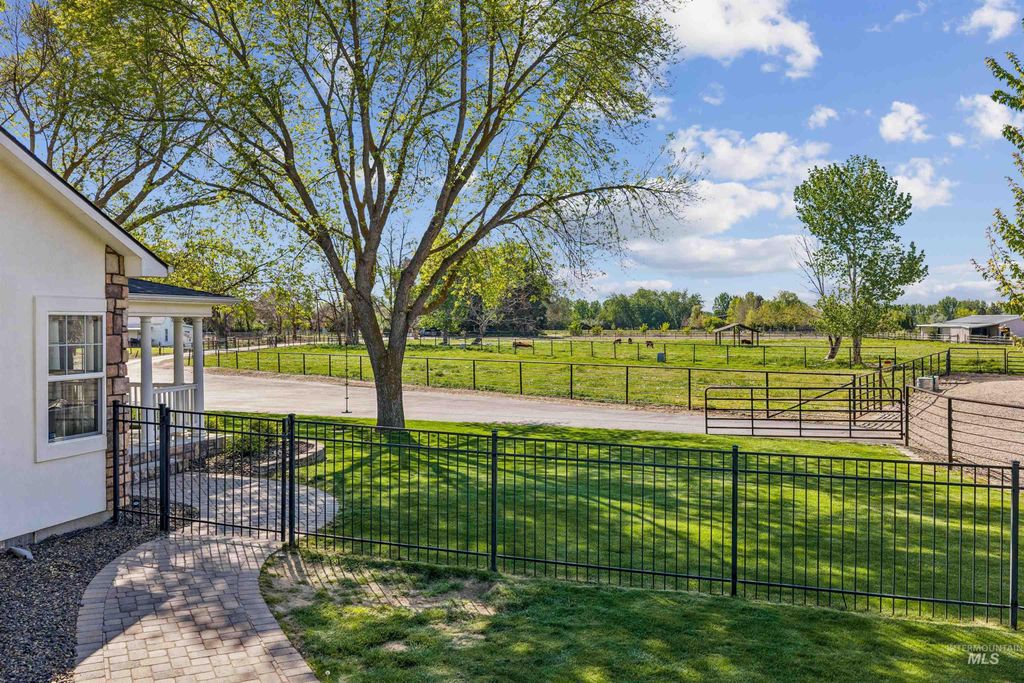 1550 S Artesian Road, Eagle, ID 83616 photo 10