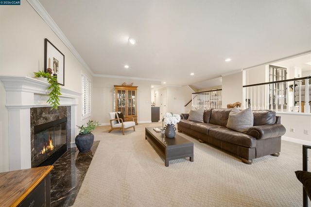 810 Buckingham Place, Danville, CA 94506