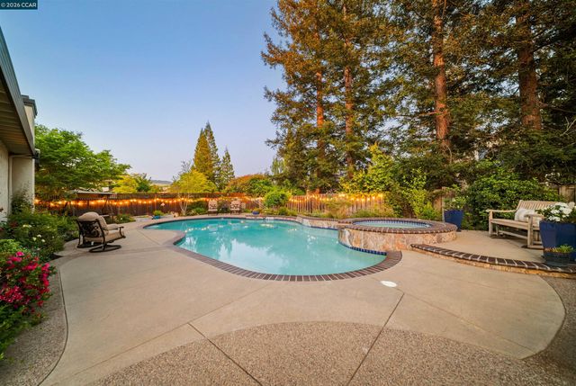 810 Buckingham Place, Danville, CA 94506
