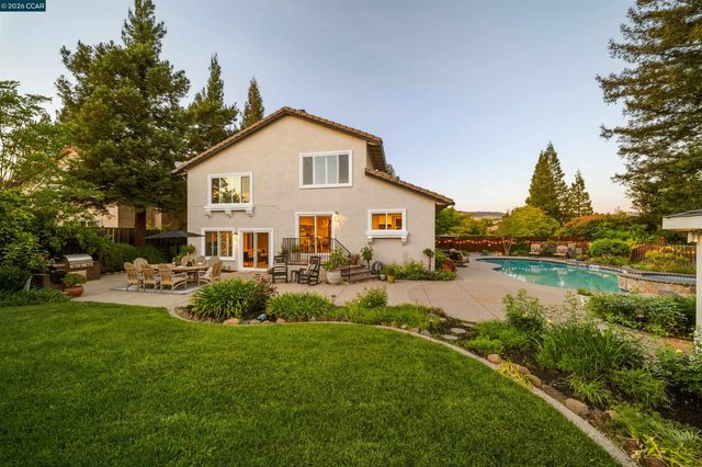 810 Buckingham Place, Danville, CA 94506
