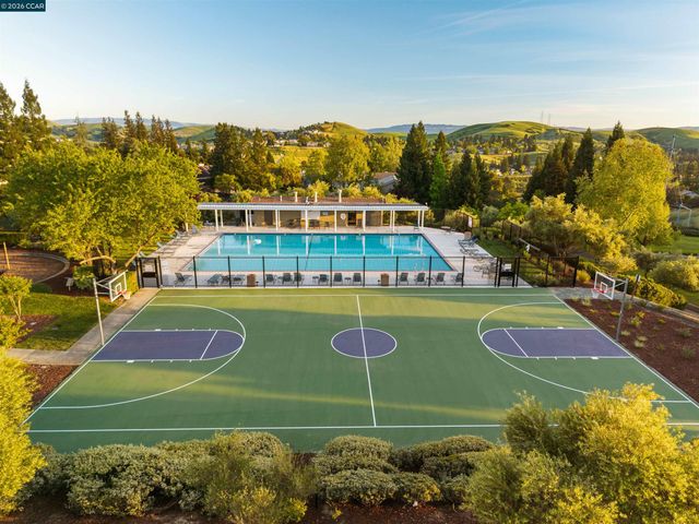 810 Buckingham Place, Danville, CA 94506