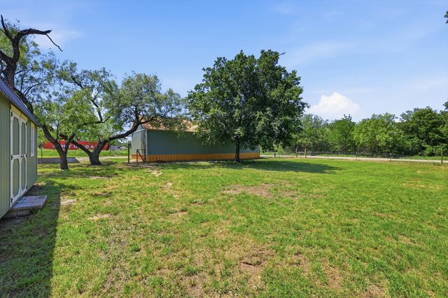 219 Cumberland Trail, Bridgeport, TX 76426