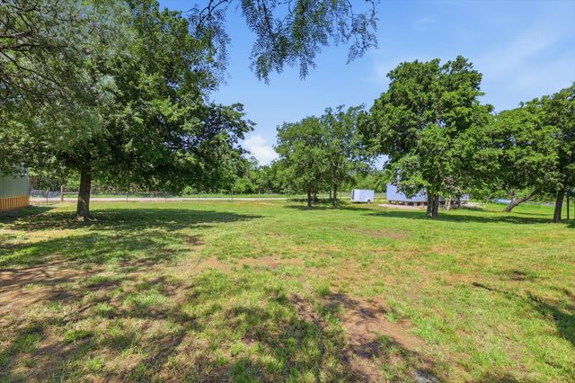 219 Cumberland Trail, Bridgeport, TX 76426