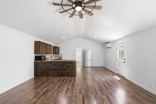 219 Cumberland Trail, Bridgeport, TX 76426