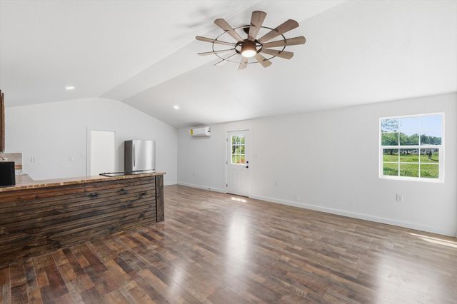 219 Cumberland Trail, Bridgeport, TX 76426