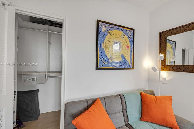 255 W 24th St 542, Miami Beach, FL 33140