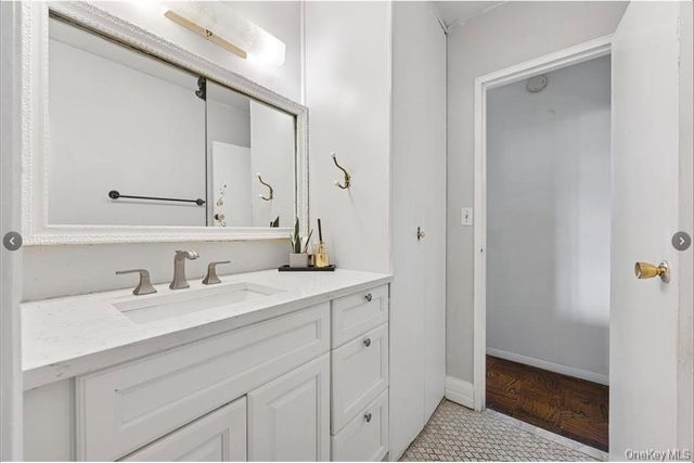 1085 Warburton Avenue 120, Yonkers, NY 10701