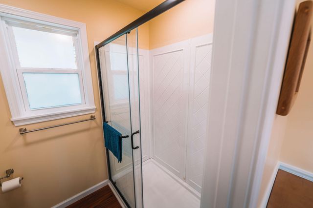 242 Cave Holw Road, Campton, KY 41301