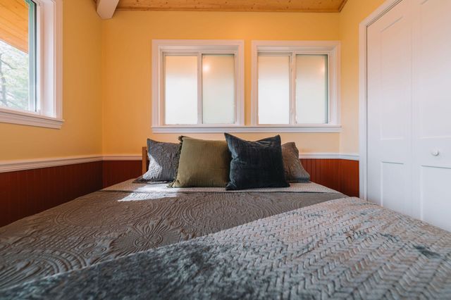 242 Cave Holw Road, Campton, KY 41301