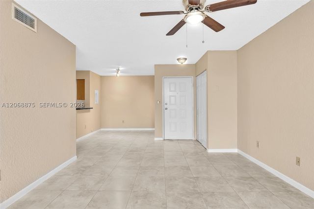 2880 N Oakland Forest Dr 110, Oakland Park, FL 33309