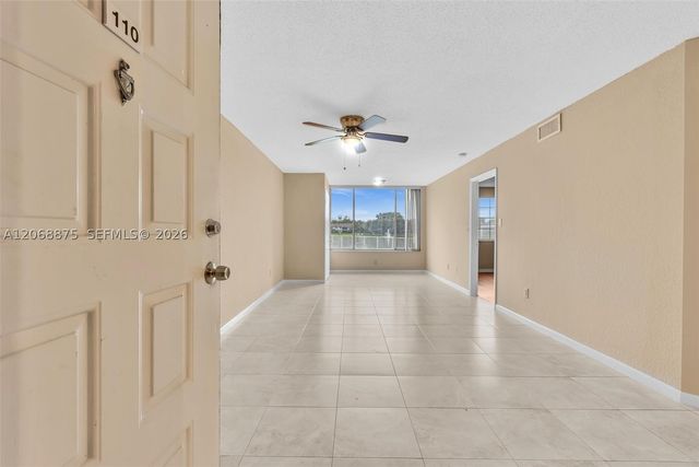 2880 N Oakland Forest Dr 110, Oakland Park, FL 33309