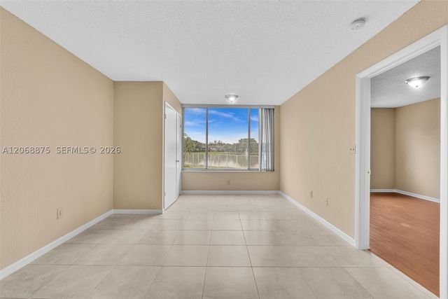 2880 N Oakland Forest Dr 110, Oakland Park, FL 33309