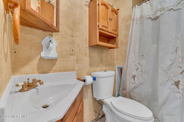488 Mohawk Drive, Brick, NJ 08723