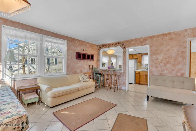 488 Mohawk Drive, Brick, NJ 08723