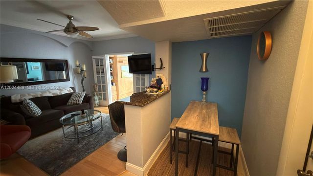 401 NE 16th Ave 2, Fort Lauderdale, FL 33301