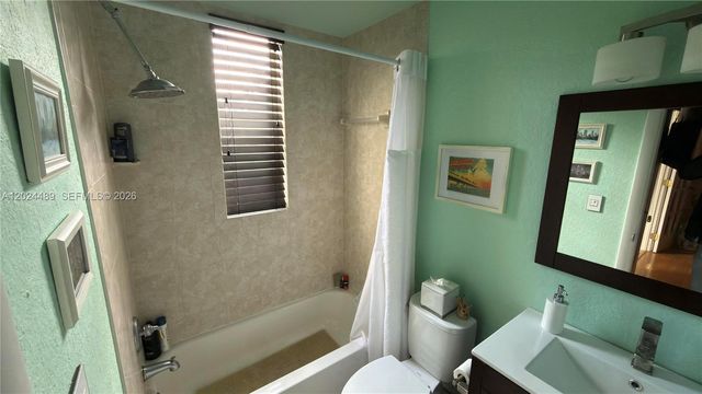 401 NE 16th Ave 2, Fort Lauderdale, FL 33301
