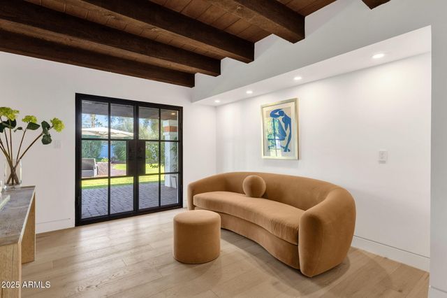 6954 E CABALLO Drive, Paradise Valley, AZ 85253