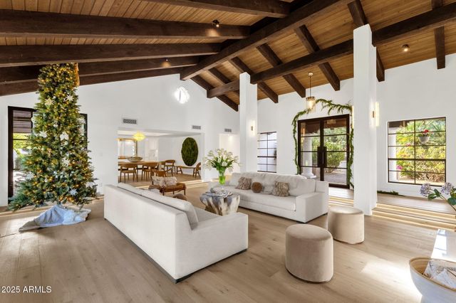 6954 E CABALLO Drive, Paradise Valley, AZ 85253