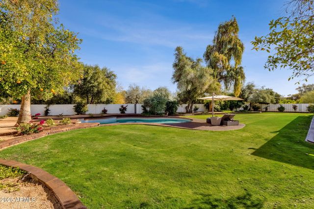 6954 E CABALLO Drive, Paradise Valley, AZ 85253