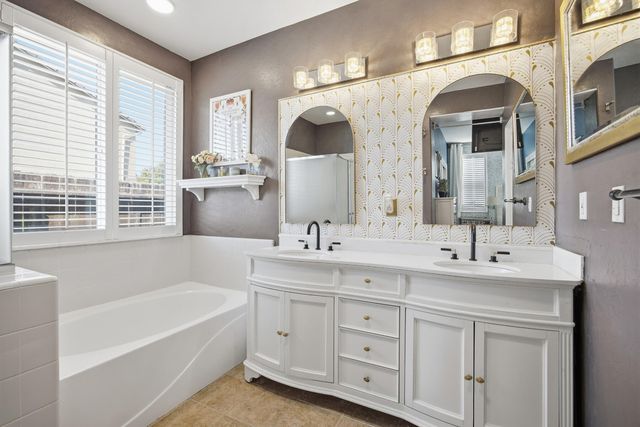 1793 Bella Oaks Way, Hanford, CA 93230