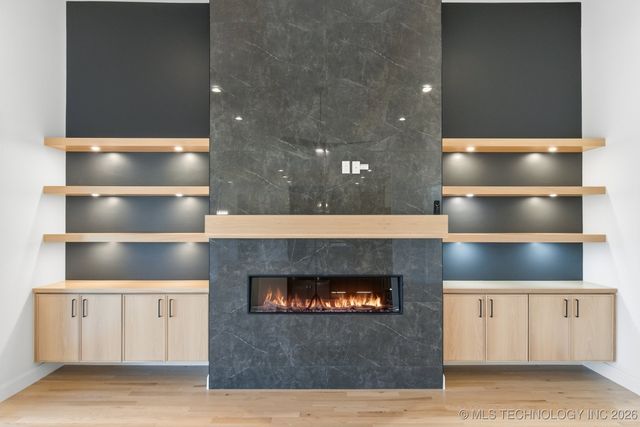 6711 E 153rd Street S, Bixby, OK 74008