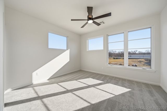 6711 E 153rd Street S, Bixby, OK 74008