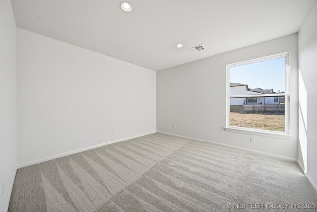 6711 E 153rd Street S, Bixby, OK 74008