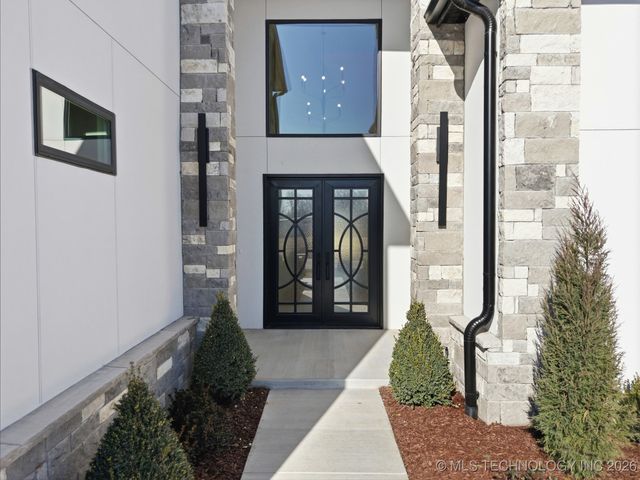 6711 E 153rd Street S, Bixby, OK 74008