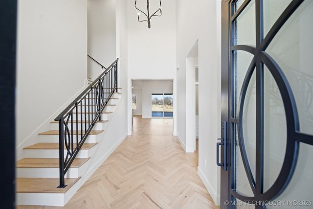 6711 E 153rd Street S, Bixby, OK 74008