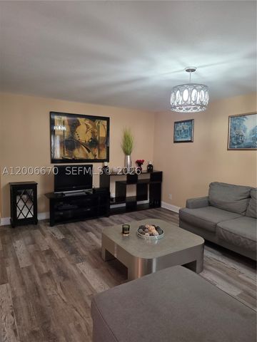 232 E Saxony E 232, Delray Beach, FL 33446