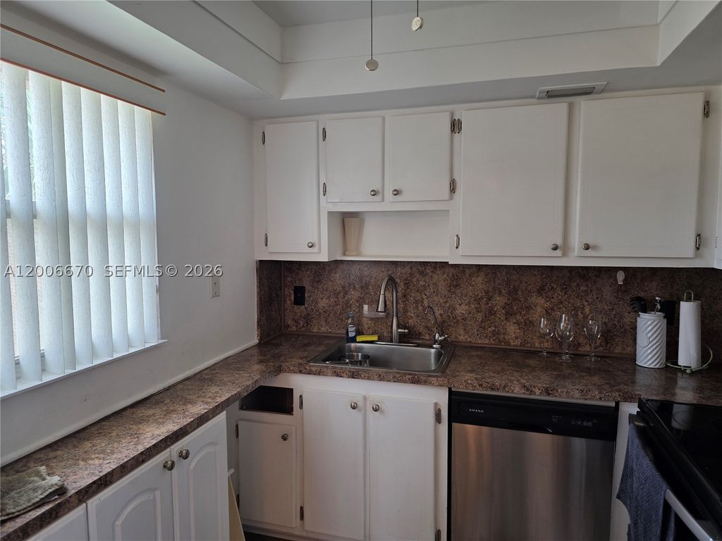 232 E Saxony E 232, Delray Beach, FL 33446