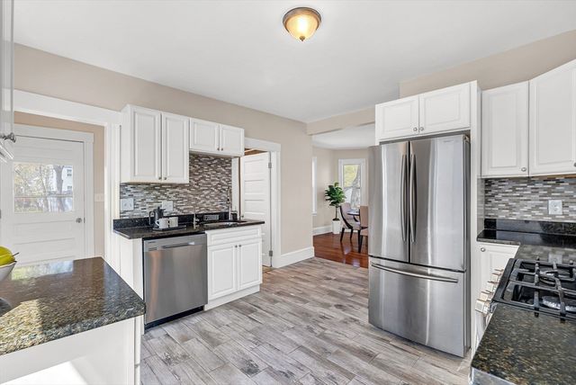 7 Prospect St, Saugus, MA 01906