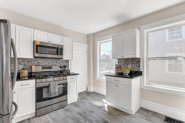 7 Prospect St, Saugus, MA 01906