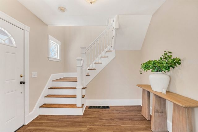 7 Prospect St, Saugus, MA 01906