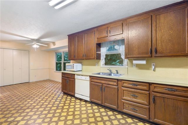 121 John Christopher Drive, Alpharetta, GA 30009
