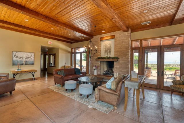 25 Stage Coach Trail, Sandia Park, NM 87047