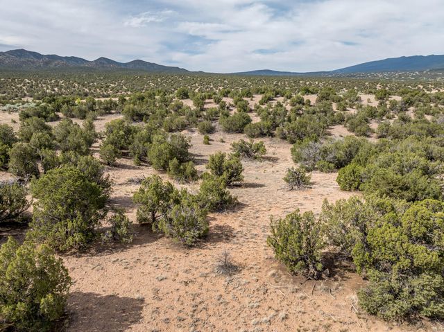 25 Stage Coach Trail, Sandia Park, NM 87047