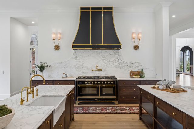 2122 Old Hickory Blvd, Nashville, TN 37215