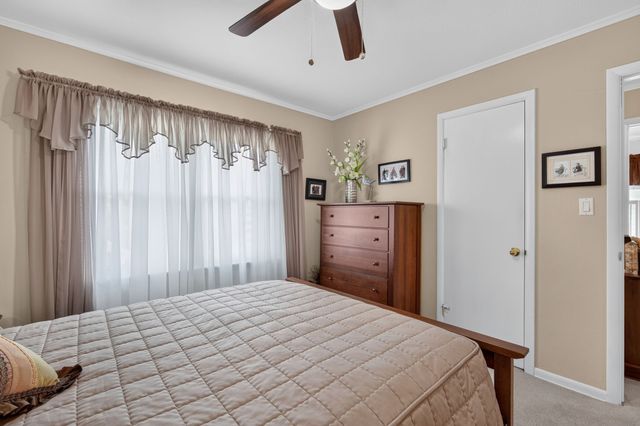 2209 Meadow Lane, West Des Moines, IA 50265