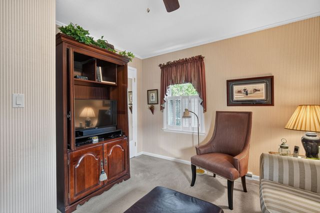 2209 Meadow Lane, West Des Moines, IA 50265