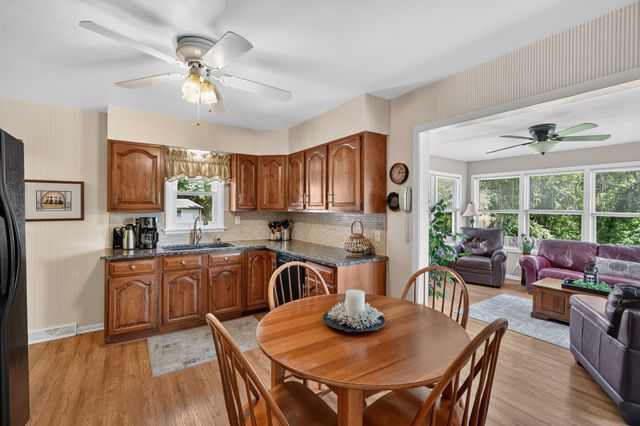 2209 Meadow Lane, West Des Moines, IA 50265
