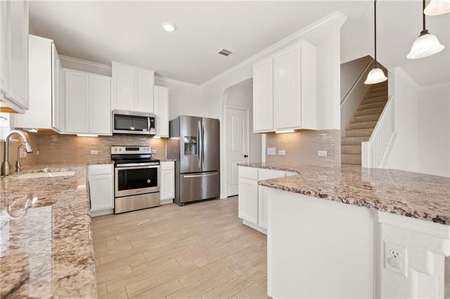 300 Wilhem WAY, Uhland, TX 78640